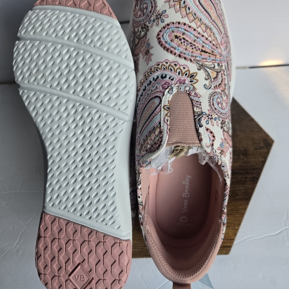 NWT, VERA BRADLEY Paisley Slip-On Sneakers - Pink and White.Size 9 - Picture 5 of 7